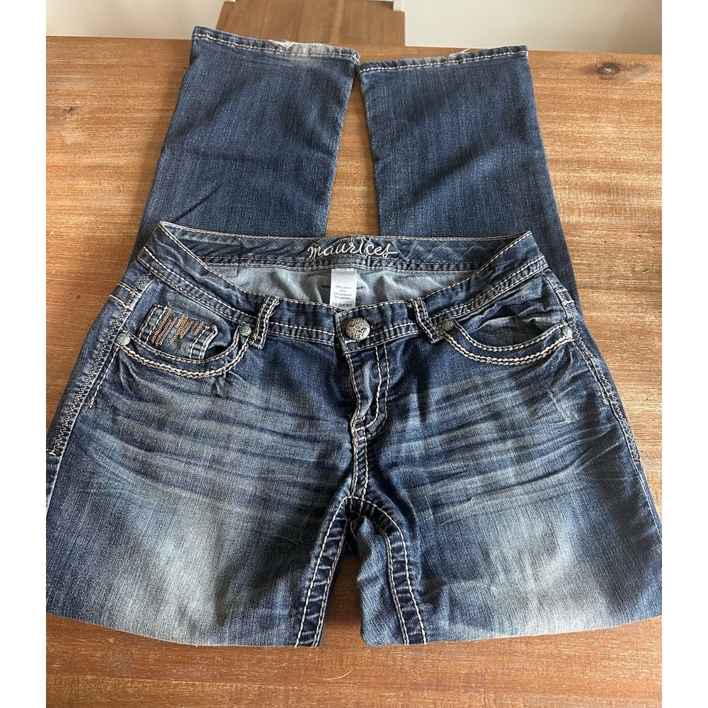 Maurices Jeans Womens Size 7/8 Short Denim Low Rise Bootcut Embroidered‎